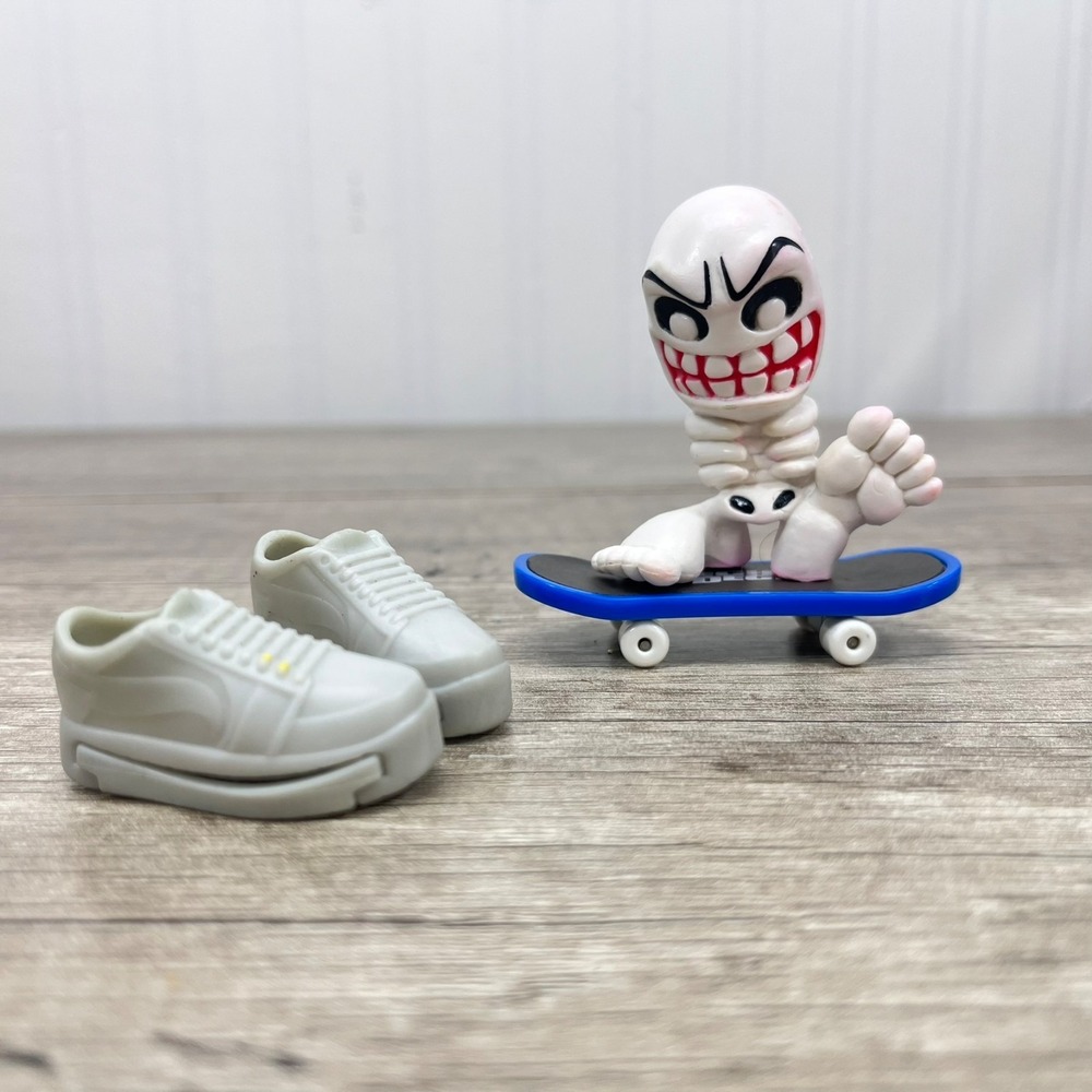 Loose 2.5" Tech Deck Dude Magna Crew 5 "Bonz #030" Magnetic Figure Collectible